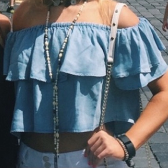 Off the shoulder chambray top - Picture 2 of 8